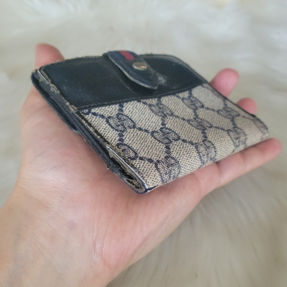 100% Authentic Gucci vintage web sherry line wallet - Picture 2 of 11
